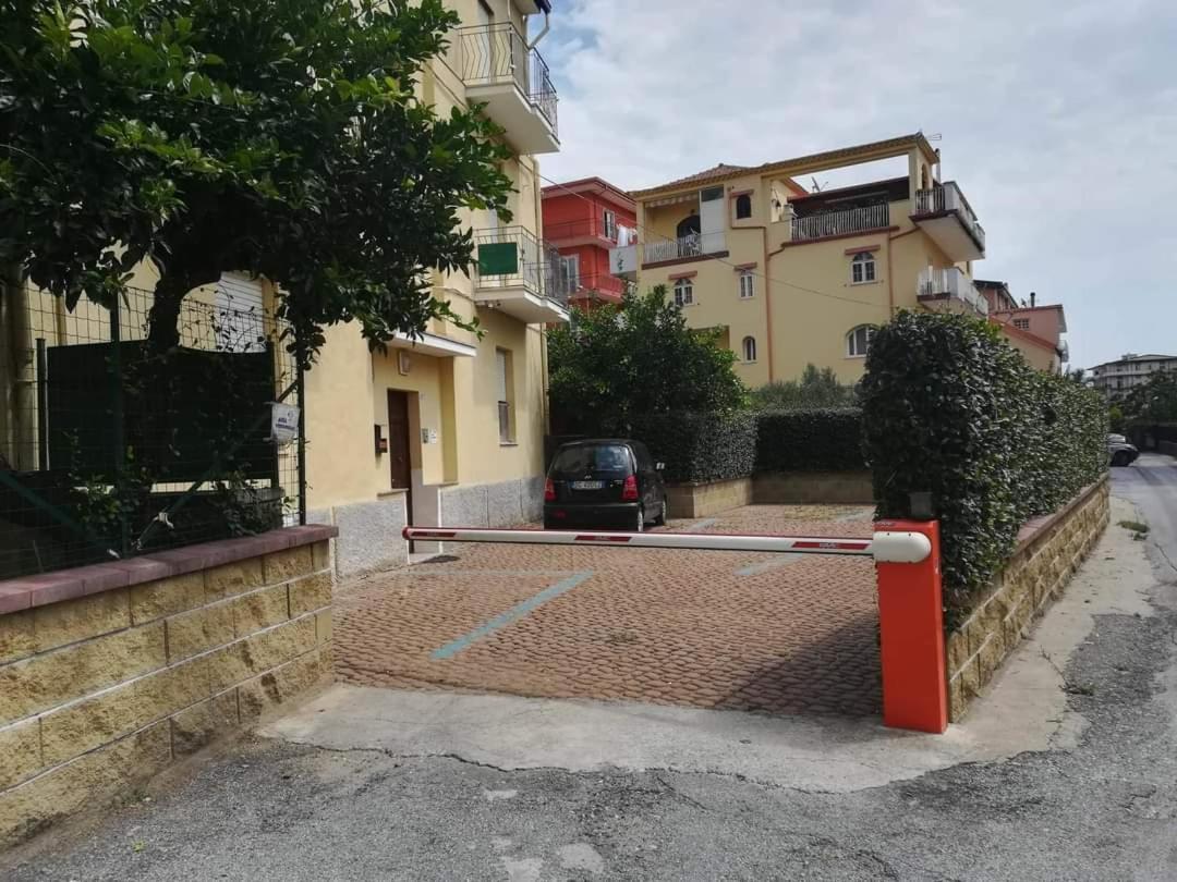 Barnet House Lamezia Apartment Ламеция Терме Екстериор снимка