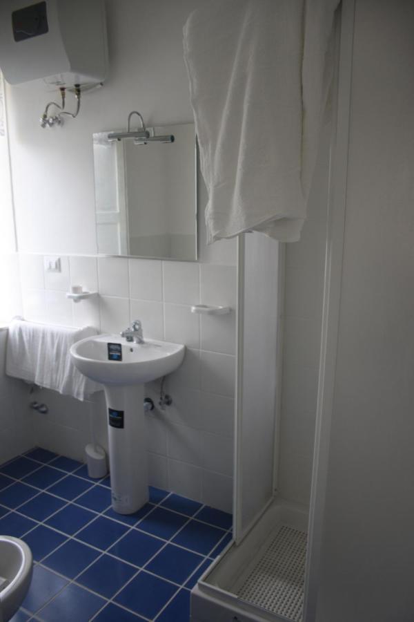 Barnet House Lamezia Apartment Ламеция Терме Екстериор снимка