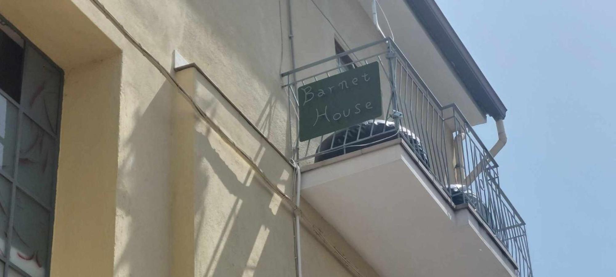 Barnet House Lamezia Apartment Ламеция Терме Екстериор снимка